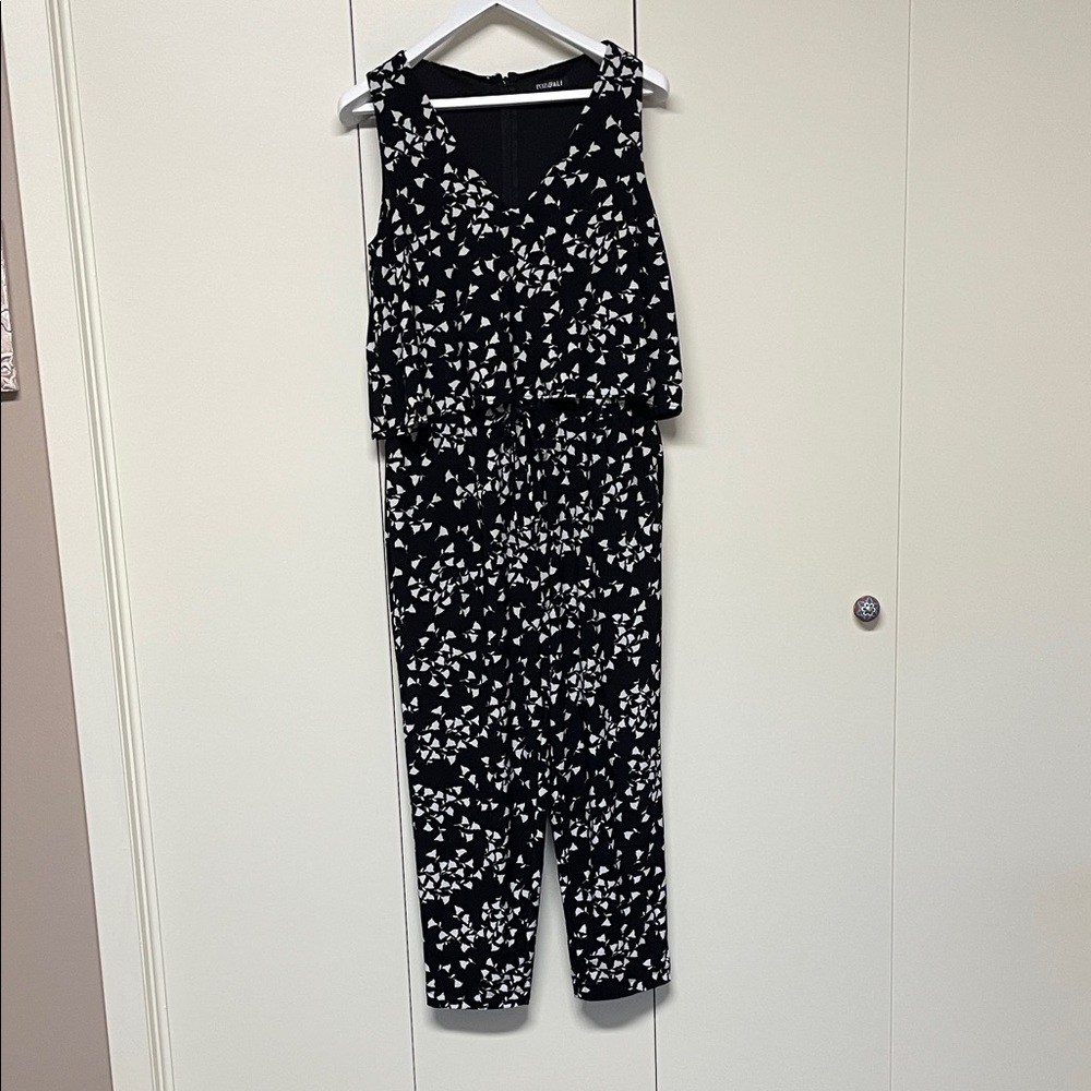 Roz & Ali Black & White Floral Jumpsuit